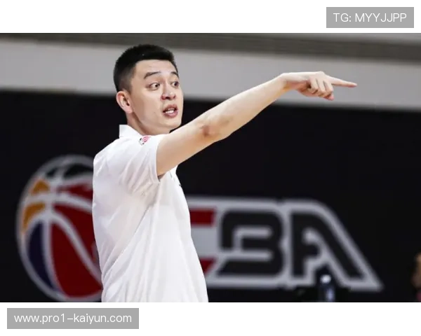 老将韩鹏飞后防领导作用 经验在关键比赛中的价值